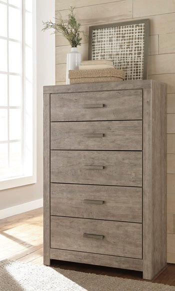 Culverbach Chest of Drawers