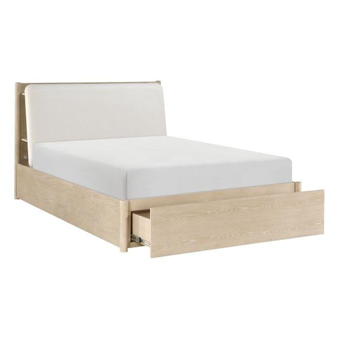 1313NK-1EK-Bedroom (3) Eastern King Platform Bed with Footboard Storage - Furniture World SW (WA)