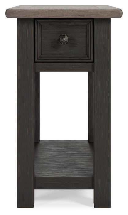 Tyler Creek End Table Set